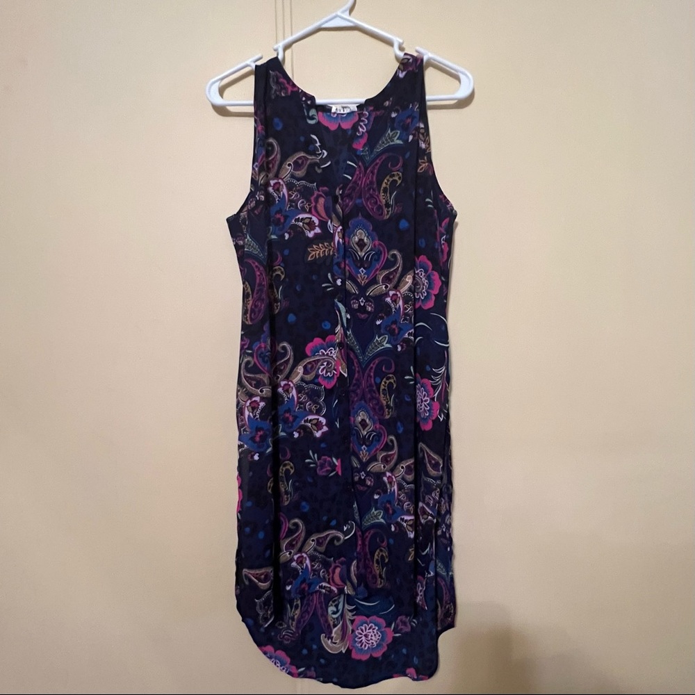Floral Tunic. NEW with tags!